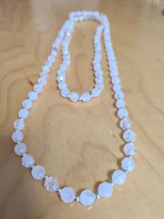 ホワイトクリスタル風ロングネックレス