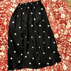 fit more ランダムドット柄フレアスカート　ブラックのサムネイル