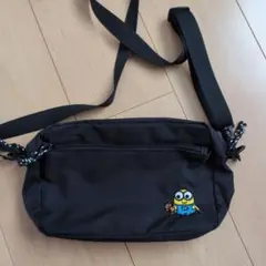 ミニオン 刺繍 ショルダーバッグ 黒
