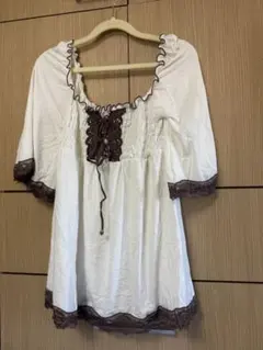 d*2様 フリル付き五分袖ブラウス