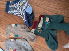 今季靴下familiar8000円相当　13 ファミリア　ベビー靴下クマデザイン