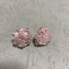 ロ*ズ様 ビーズ花形クリップ式イヤリング　白　ホワイト　クリスタルビーズ　ボール