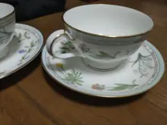 ★Noritake★野花のカップ&ソーサーペア