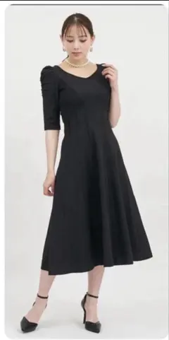 【新品未使用】ロイヤルパーティー パワショルニットフレアワンピ　ベージュきれいめ