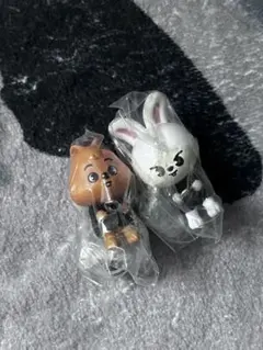 【未開封】つまんでつなげて ガチャ リービット ハンクオッカ スキズ
