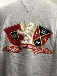 TOMMY HILFIGER ラガーシャツ L 刺繍ロゴ バック刺繍 グレー