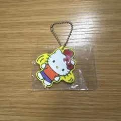 ハローキティ　キーホルダー　クレヨンしんちゃん×サンリオキャラクターズ