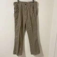 送料込み 新品 LサイズWrangler コーデュロイ フレアパンツ 花柄刺繍