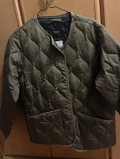 (超美品)オリーブグリーン キルティングジャケット収納袋付き