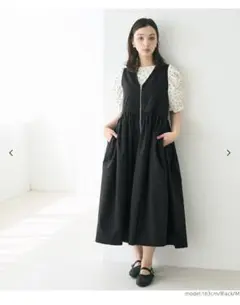 vネックサロペット