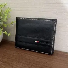 【美品】TMMY HILFIGER（トミーヒルフィガー）メンズ 二つ折り 財布