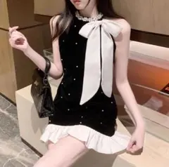 アリエクリボン付きブラックドレス