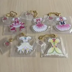 プリキュア　一番くじ　コスチュームチャーム