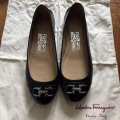 Salvatore Ferragamo フラットシューズ ブラックのサムネイル
