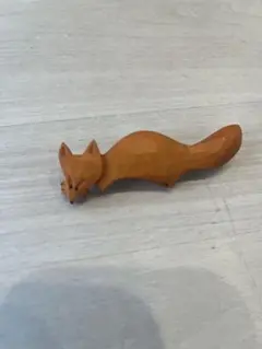 木製キツネブローチ