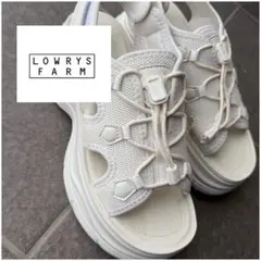 新古品☆ホワイトメッシュプラットフォームサンダル 23.5センチ〜24.5センチ