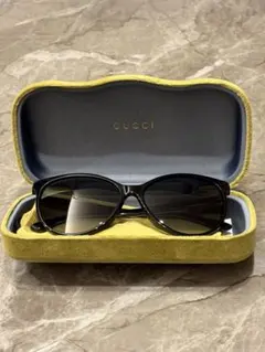 GUCCI サングラス ブラックのサムネイル
