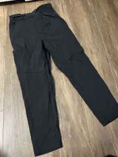 GU ブラックナイロンパンツ 130