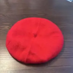 赤　ベレー帽