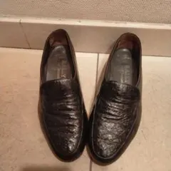 BALLY オーストリッチ　コインローファー ブラックのサムネイル