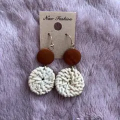 Item thumbnail for item 6afcd9b9-9f5a-4976-b3db-18b166b54669