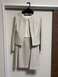 Natural Beauty Basic ベージュスーツ