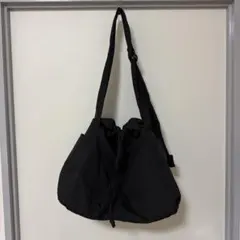 ユニクロ ソフトパフィーショルダーバッグ