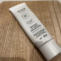 ETVOS ミネラルUVアクアプロテクター