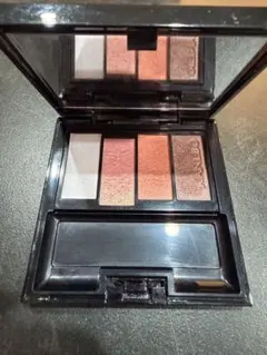 KANEBO アイシャドウパレット Sentimental Wave 01