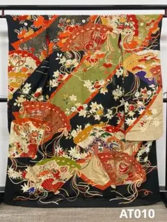 アンティーク 振袖 金駒 金彩 鶴 正絹 身丈164cm 紋付 AT005 - メルカリ
