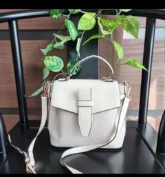 styiro2way ショルダーバッグ ホワイト参考価格：18,480円のサムネイル