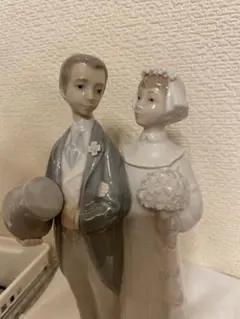 LLADRO リヤドロ ウェディング人形 陶器製『祝福の鐘の音』 - メルカリ