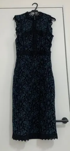 ダークブルーレースタイトドレス