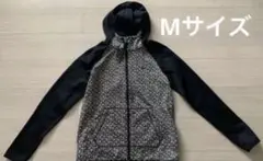 NIKE ナイキ　レディース　長袖　パーカー　トップス　フード　トレーナー　黒