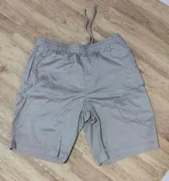 UNIQLO ベージュ ショートパンツ Lサイズ