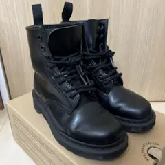 ドクターマーチン 1460 MONO 8 ホールブーツ