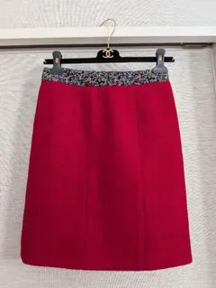 CHANEL♡メティエダールコレクション♡レッドスカートのサムネイル