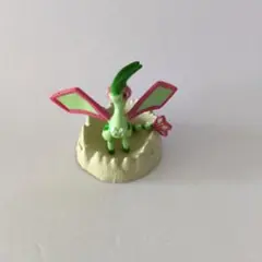ポケモン フライゴン フィギュア