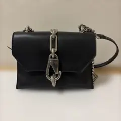 CHARLES&KEITH メタリックアクセント ターンロッククロスボディバッグ