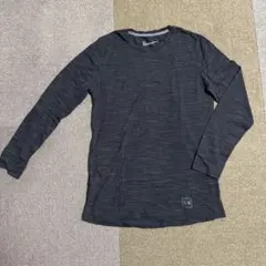 Under Armour US MD ダークグレー 長袖ロングスリーブシャツ