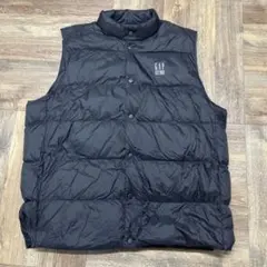 GAP 黒　ダウン90%フェザー10% ベスト　サイズL