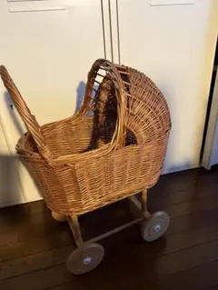 籐の入れ物　乳母車　ベビーカー型　レトロ 2025年最新】籐 乳母車の人気アイテム - メルカリ