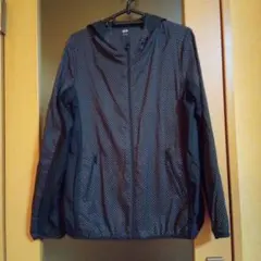 UNIQLO★ドット柄★ウィンドブレーカー★Lサイズ★軽量★便利★春ゃ秋にお勧め