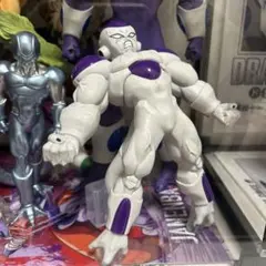 一番くじ ドラゴンボール フリーザ フルパワー フィギュアのサムネイル