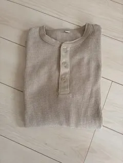 UNIQLO ワッフルヘンリーネックTシャツ