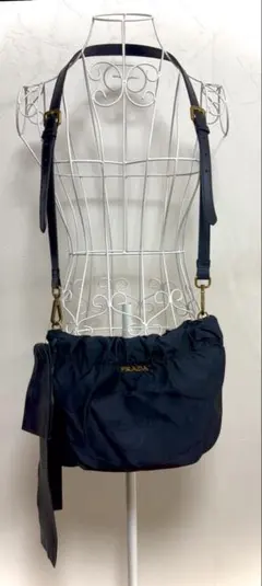 希少⭐︎美品　PRADA ショルダーバッグ　ナイロン　レザー　黒　斜め掛け