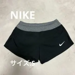 NIKE ランニング　ショートパンツ