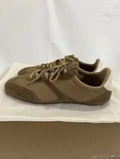 ザラ スニーカーのサムネイル