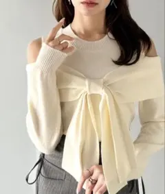 オフショルダーリボンニットセーター アイボリー