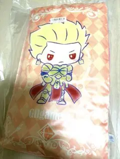 FGO ギルガメッシュ いっしょにおしごとクッション - メルカリ